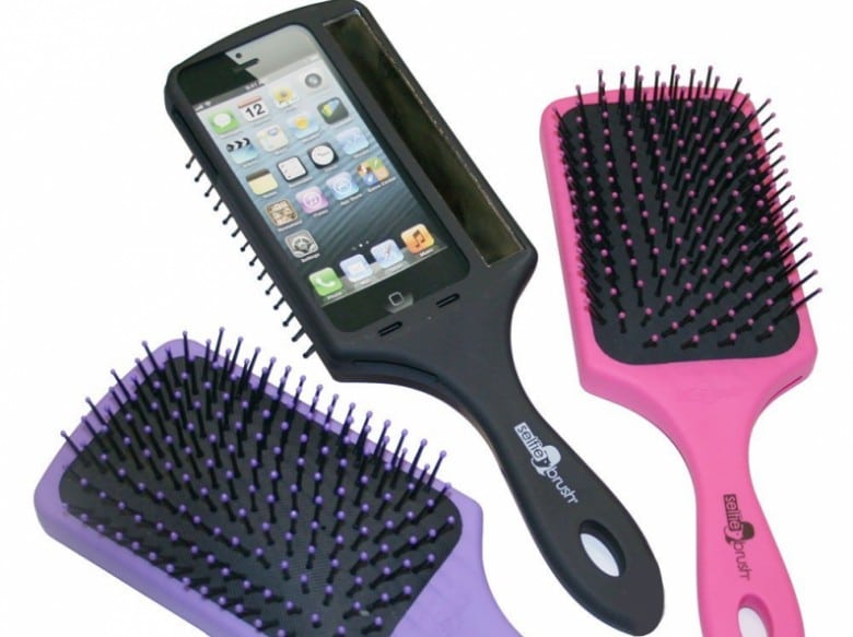 Lock Your Curls For The Perfect Selfie Using Selfie Brush
